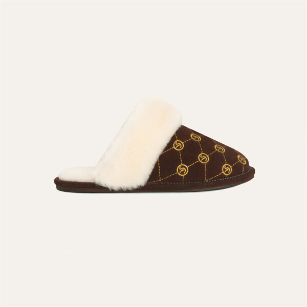 MEN’S EMBROIDERED SCUFF